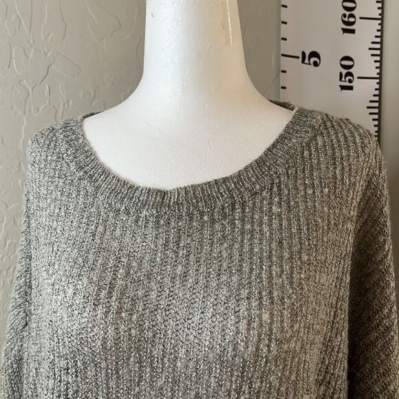 EVERYBODY Talks gray crewneck long sleeved sweater oversized boxy runs big SZ S - Picture 3 of 12